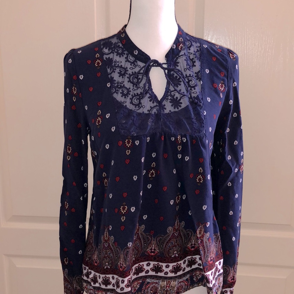 JUNIORS - Blue Pattern Peasant Top - Size Large